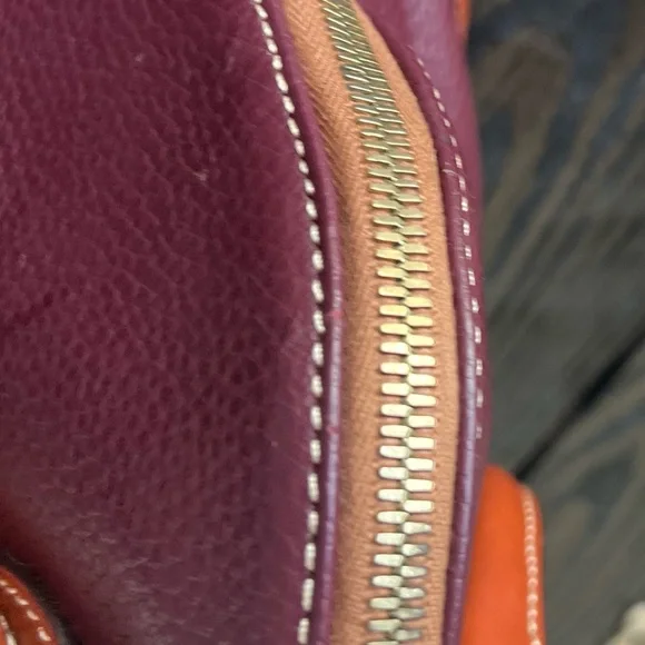 Vintage Dooney & Bourke Burgundy and Tan Satchel- See photos for any flaws - Picture 6 of 8